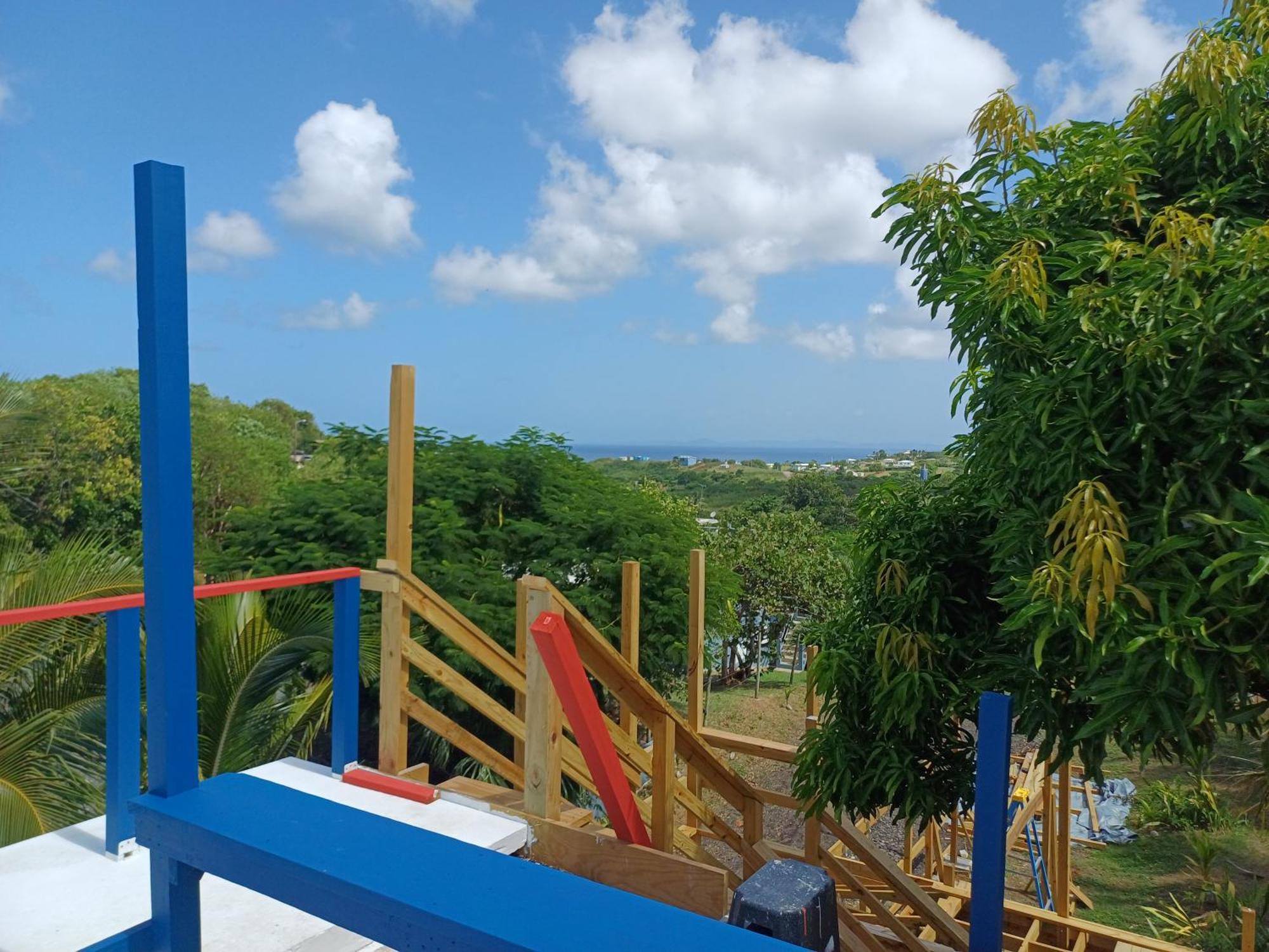Rooster Run Glamping Camping Has Rooftop And Off The Ground Glamping Experience For 1 To 16 In A Single Tent And Views Of The Rain Forrest And To Culebra Across The Atlantic Ocean W Tents, Linens, Deluxe Air Beds, Warm Shower And More At A Great Pric 비에케스 외부 사진