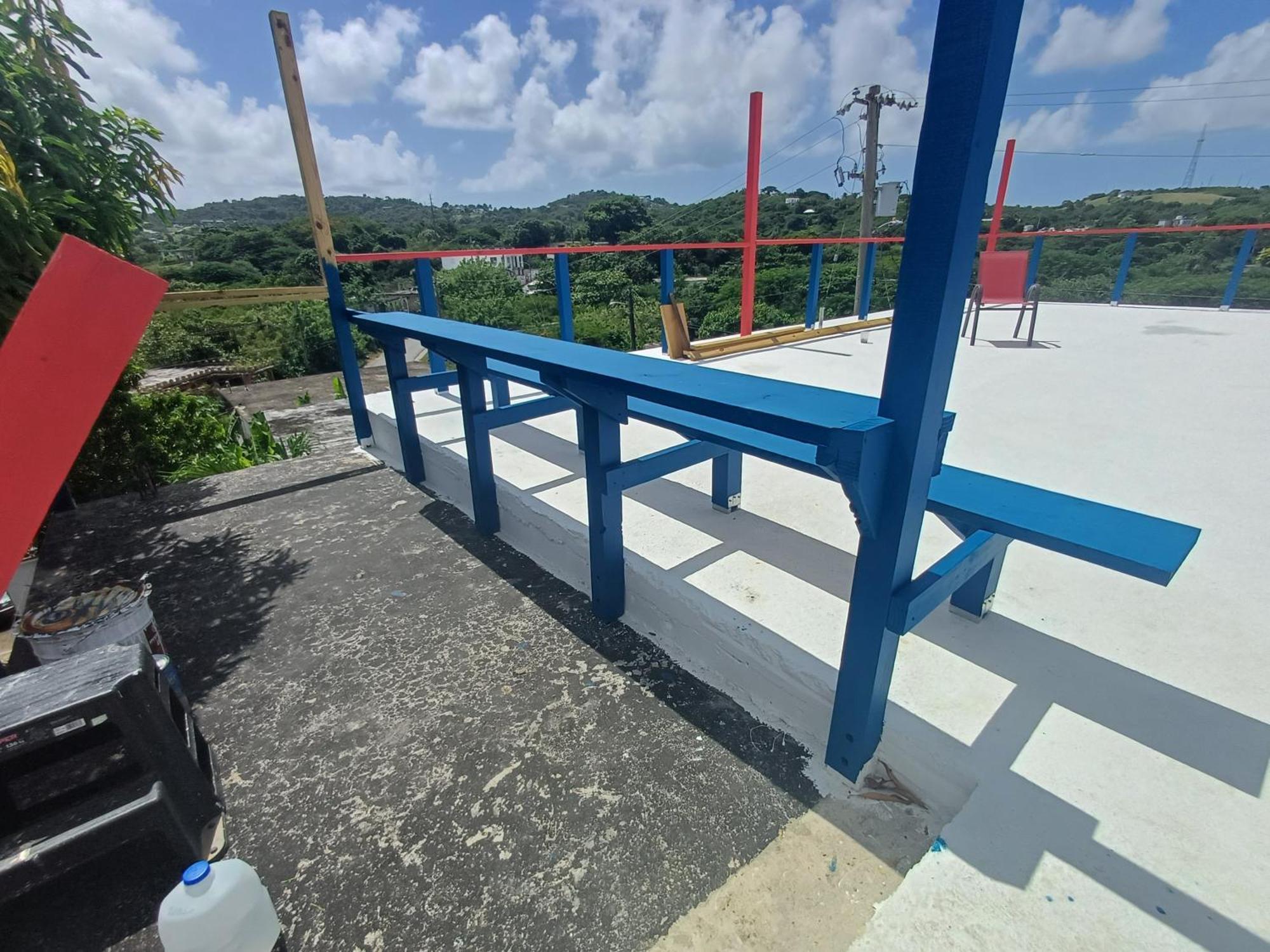 Rooster Run Glamping Camping Has Rooftop And Off The Ground Glamping Experience For 1 To 16 In A Single Tent And Views Of The Rain Forrest And To Culebra Across The Atlantic Ocean W Tents, Linens, Deluxe Air Beds, Warm Shower And More At A Great Pric 비에케스 외부 사진